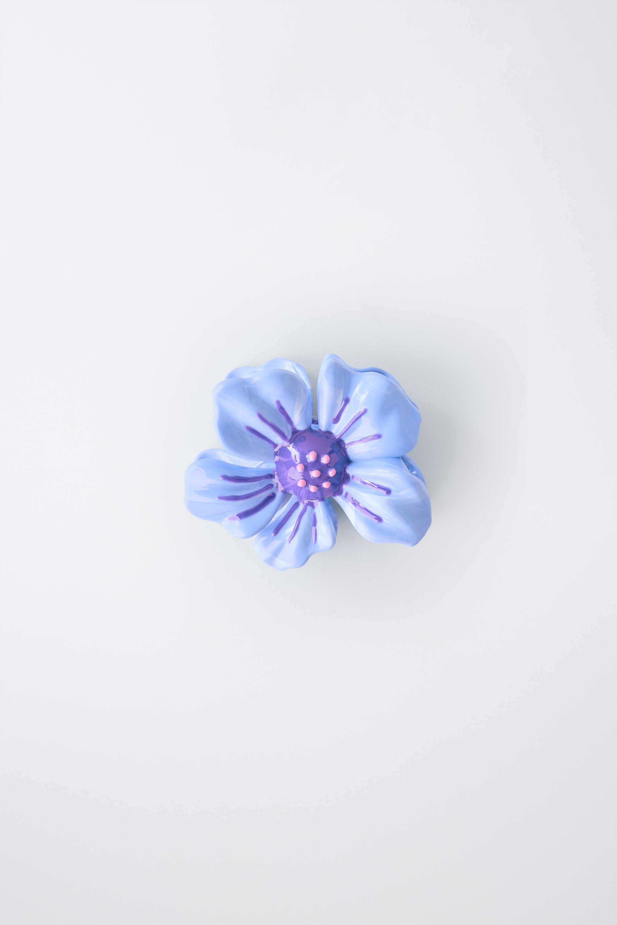 FLOWER-SHAPED HAIR CLIP
